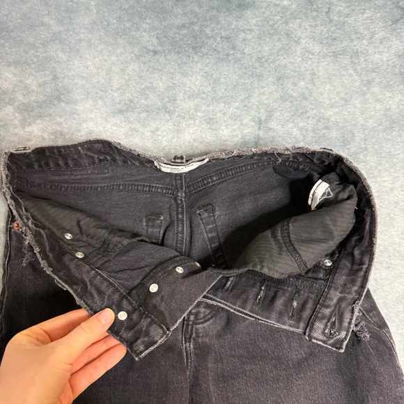Abercrombie & Fitch Womens Jeans The Dad High Rise Size 26/2 Black Distressed - Picture 11 of 16